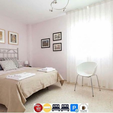 Apartamento Jardin De Santa Paula Sevilla Eksteriør billede