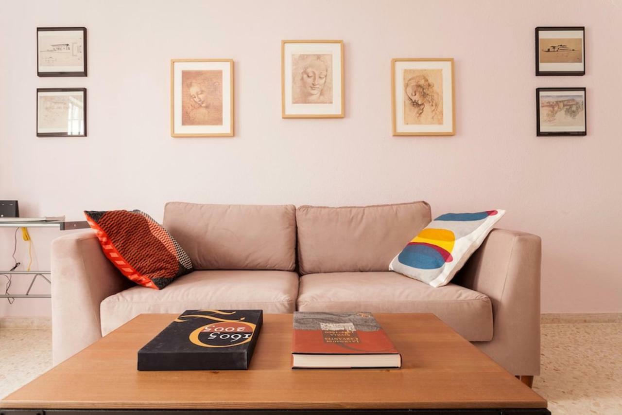 Apartamento Jardin De Santa Paula Sevilla Eksteriør billede