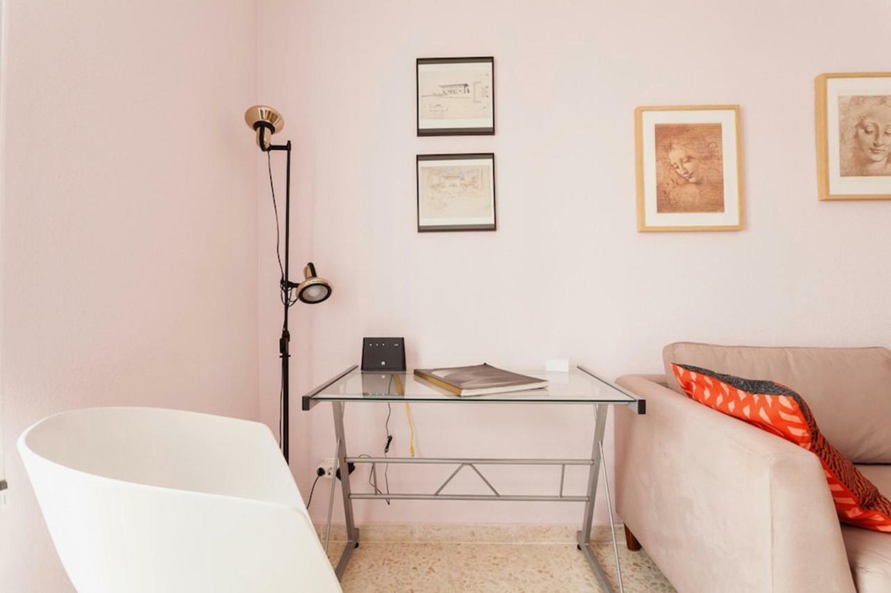 Apartamento Jardin De Santa Paula Sevilla Eksteriør billede
